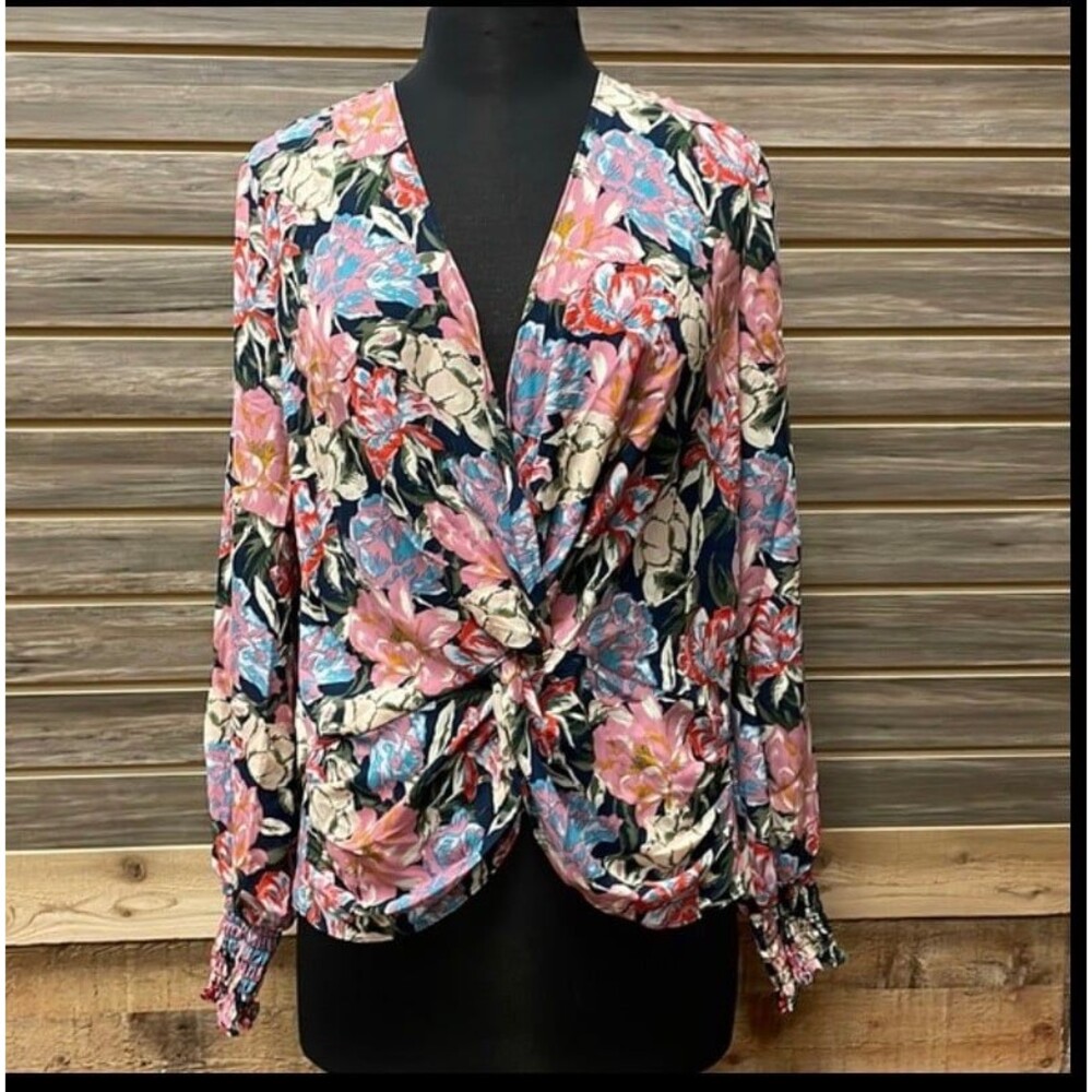 NWT Leyden Womens Twist Front Pullover Blouse Style S